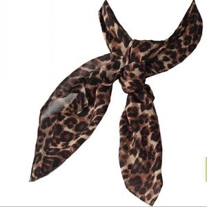 Leopard scarf
